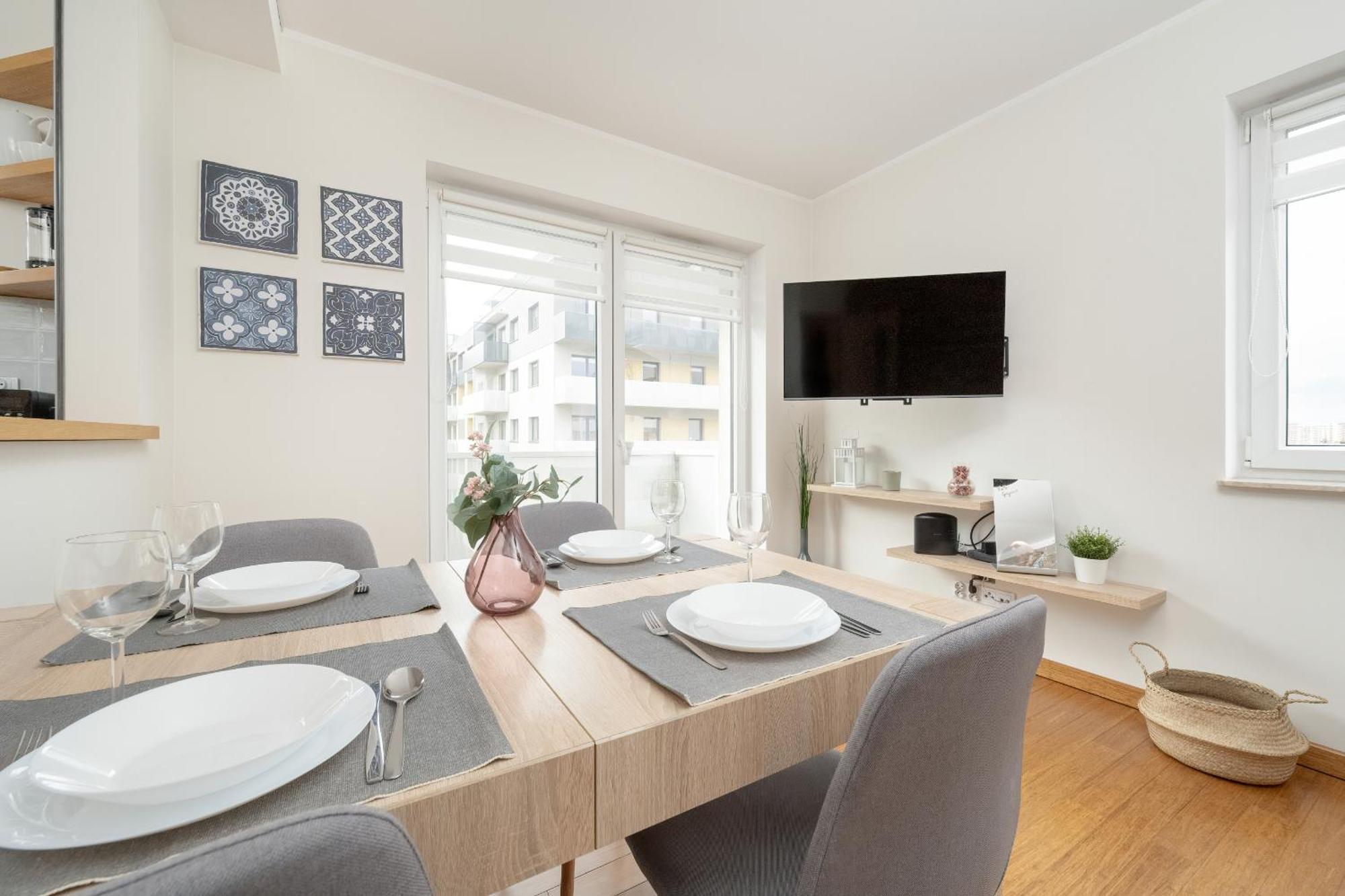 One Bedroom Apartment Nadodrze With Free Garage Wroclaw By Noclegi Renters Breslávia Exterior foto