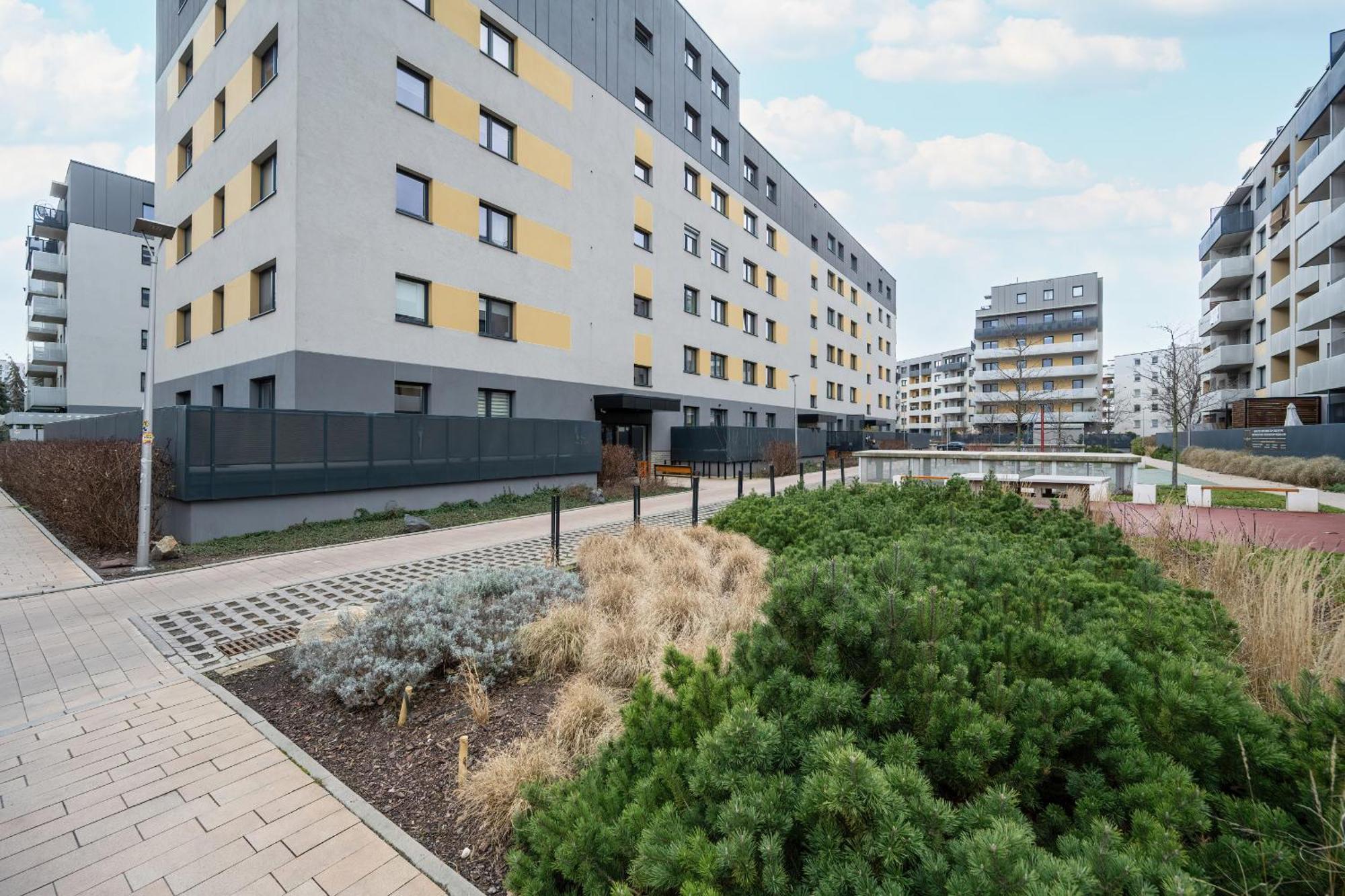 One Bedroom Apartment Nadodrze With Free Garage Wroclaw By Noclegi Renters Breslávia Exterior foto