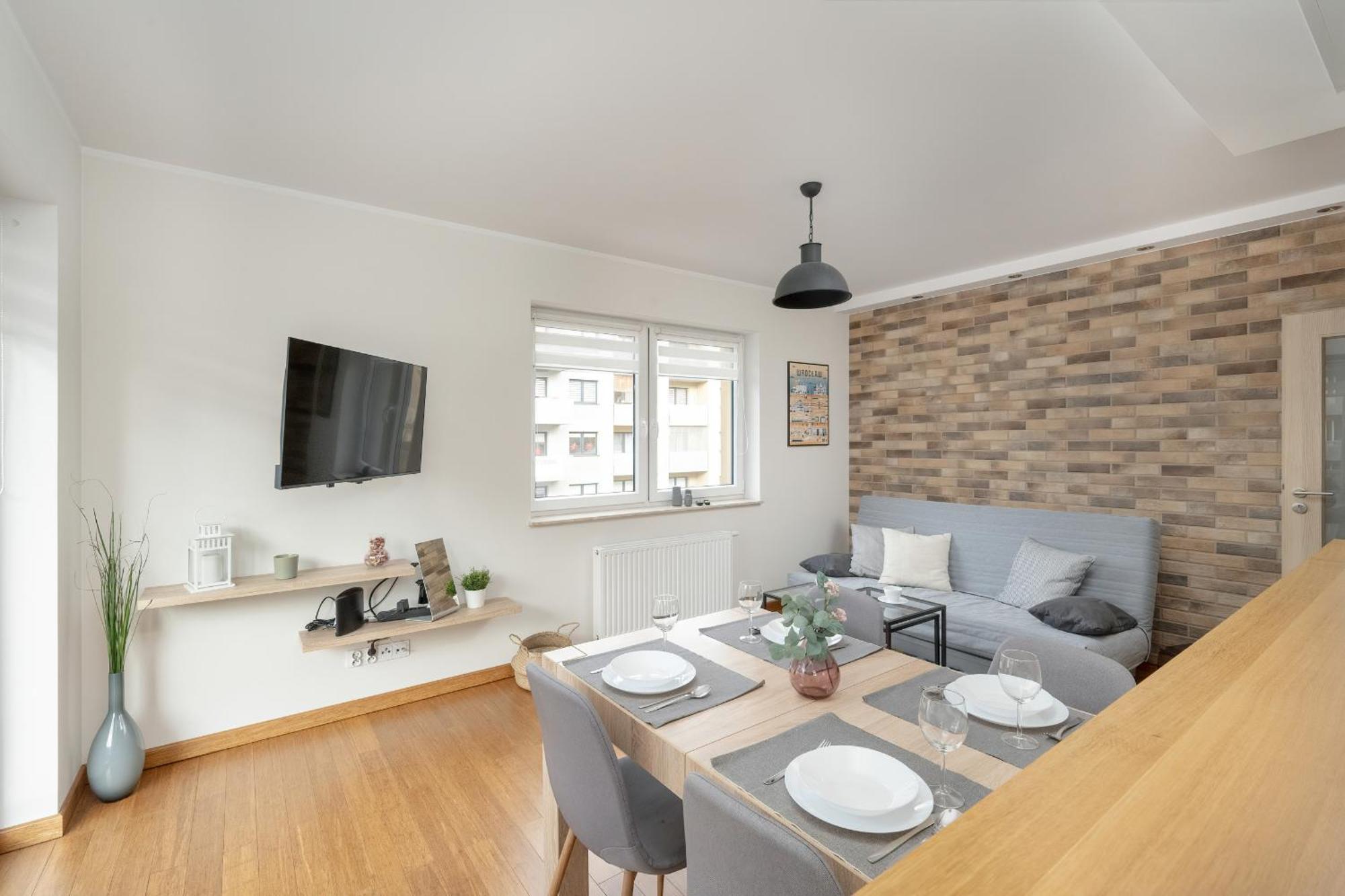 One Bedroom Apartment Nadodrze With Free Garage Wroclaw By Noclegi Renters Breslávia Exterior foto